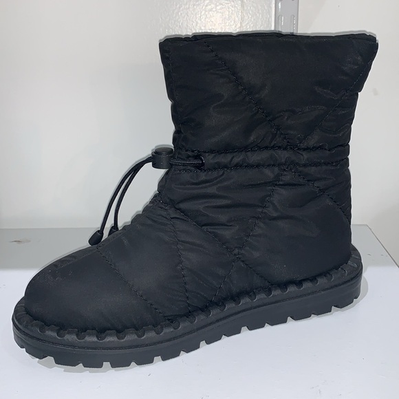 WATERPROOF BLACK BOOTS - Picture 6 of 8